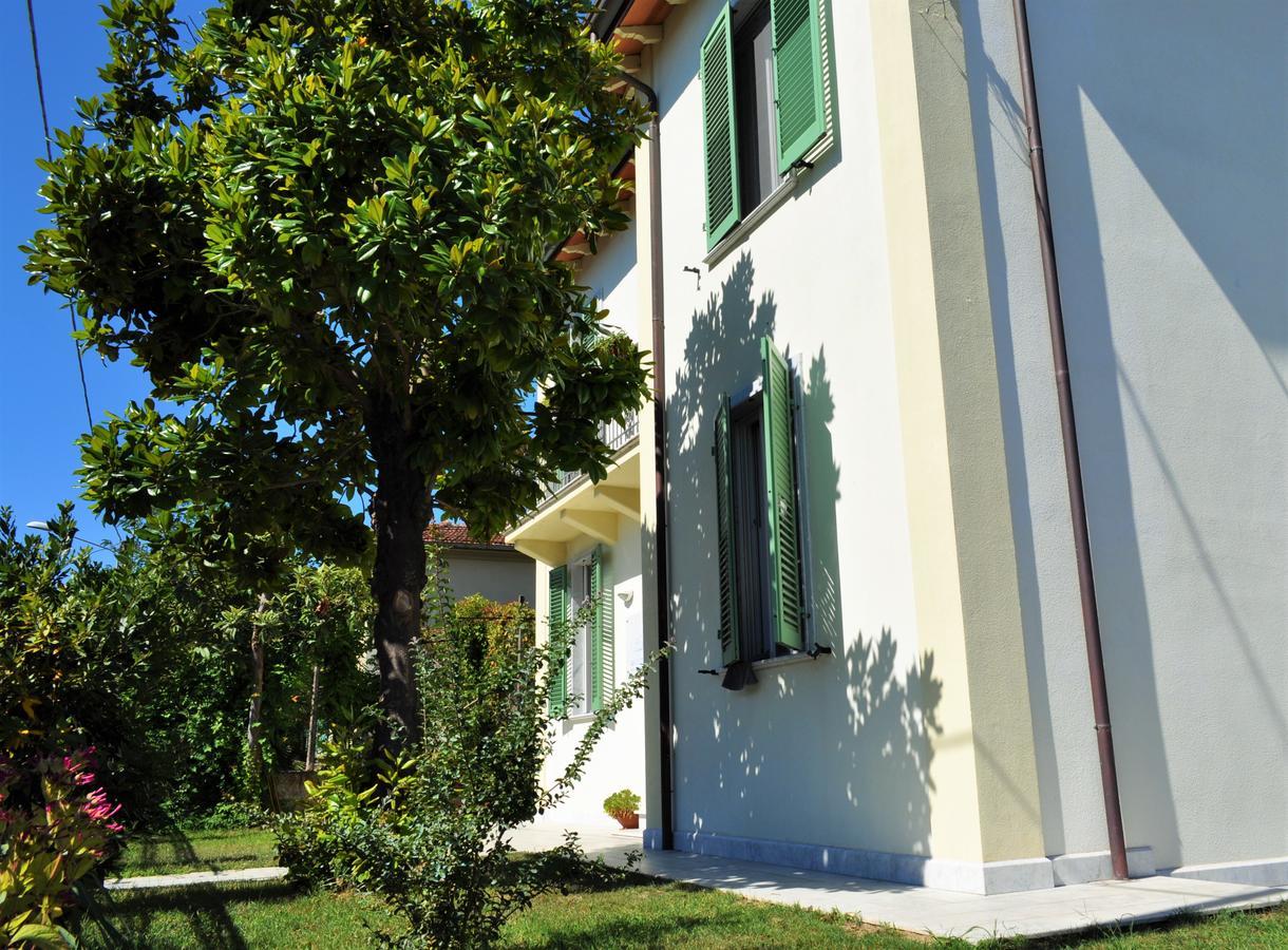 B&B Giu Le Stelle Marina di Massa Buitenkant foto